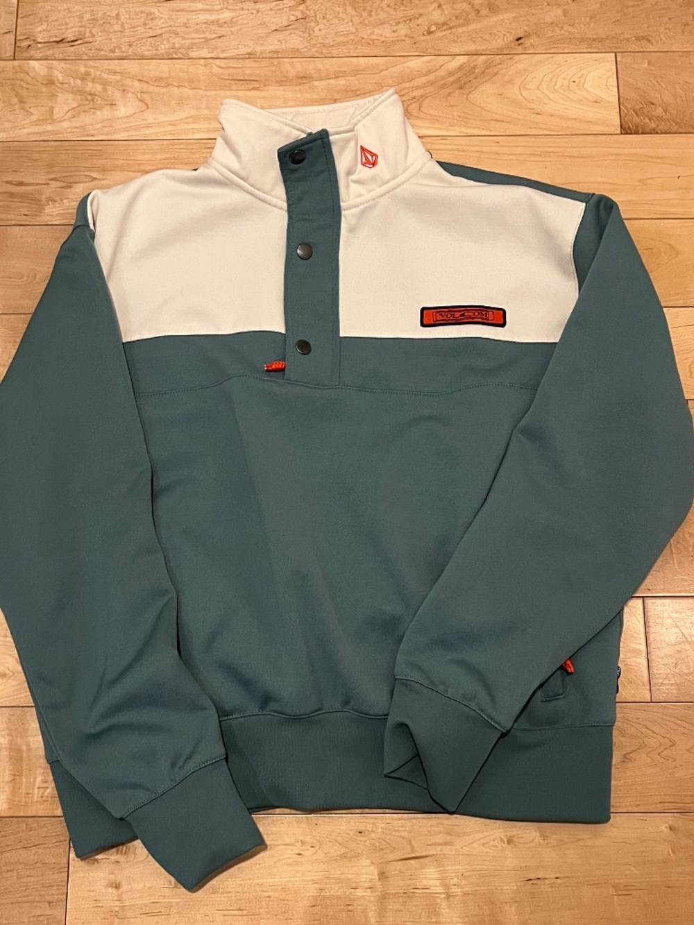 Volcom half button sweatshirt